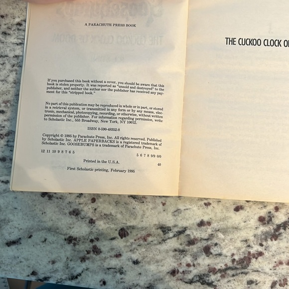 R.L. Stine Goosebumps The Cuckoo Clock Of Doom #28 1995 5th print - Picture 2 of 4